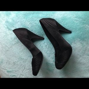 Rocket dog black high heels.